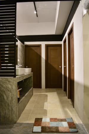 thumbnail: Bathroom sink