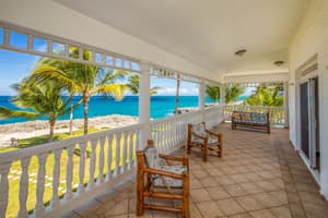 thumbnail: Balcony