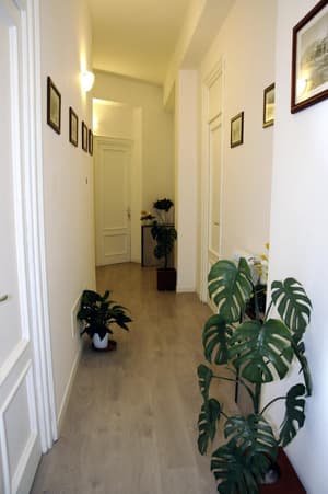thumbnail: Interior