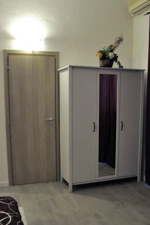 thumbnail: Interior