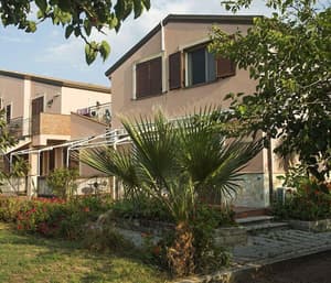 thumbnail: Exterior