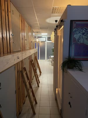 thumbnail: Interior