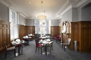 thumbnail: Restaurant