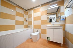 thumbnail: Bathroom