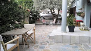 thumbnail: Terrace/patio
