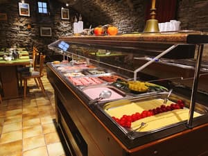 thumbnail: Breakfast buffet