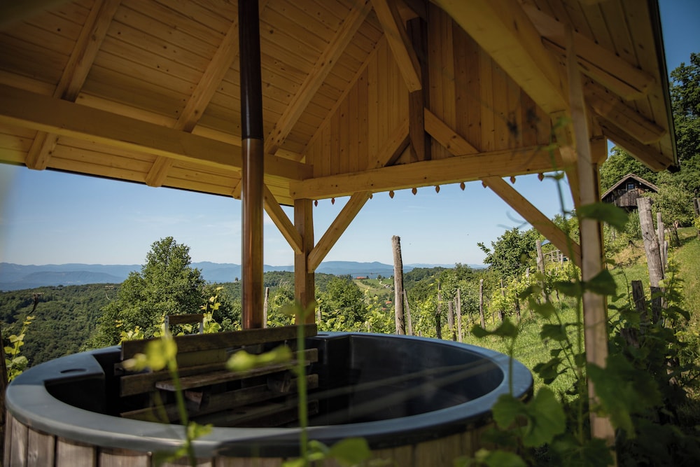 Private spa tub