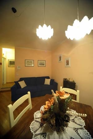 thumbnail: In-room dining