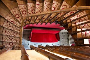 thumbnail: Staircase