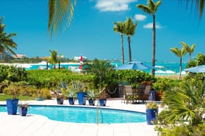 thumbnail: Outdoor pool
