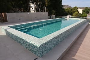 thumbnail: Outdoor pool