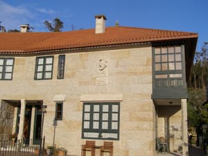 thumbnail: Exterior detail