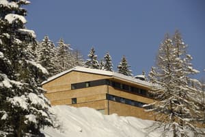thumbnail: Front of property