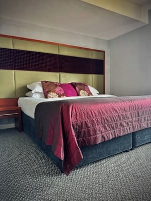 thumbnail: Room
