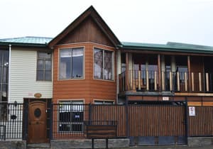 thumbnail: Front of property