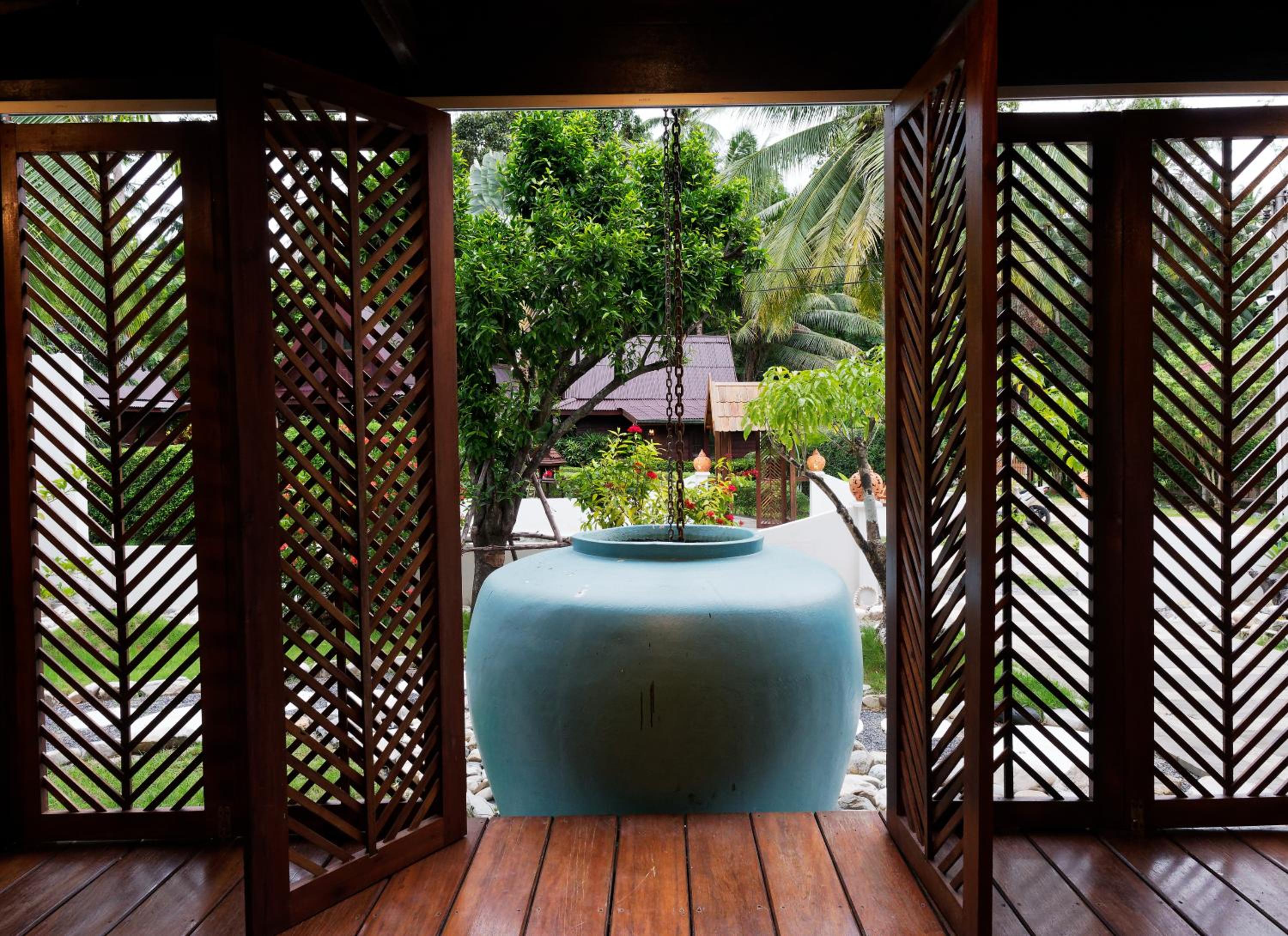 Swimming pool-spa
