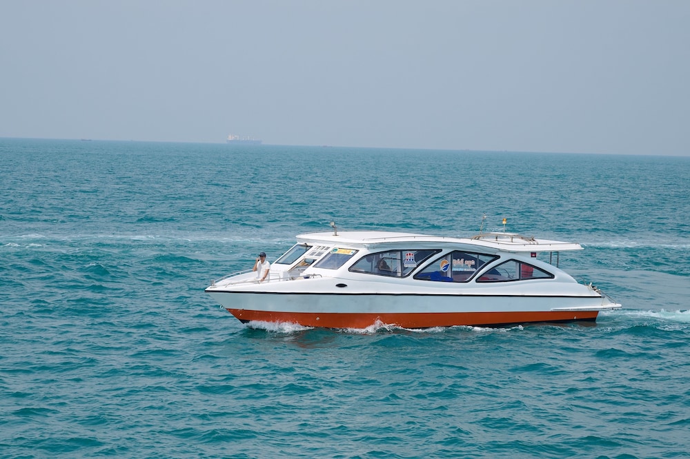 Ferry terminal shuttle