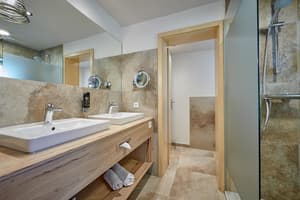 thumbnail: Interior