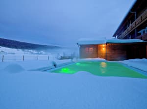 thumbnail: Exterior