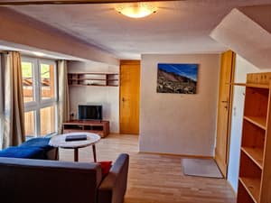 thumbnail: Living area