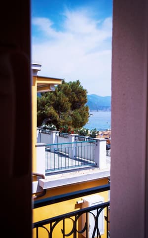 thumbnail: General view