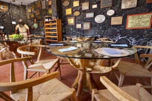 thumbnail: Restaurant