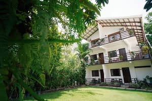 thumbnail: Exterior