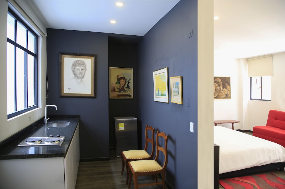 Private kitchenette