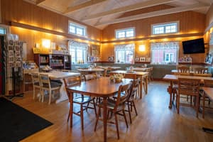 thumbnail: Breakfast area