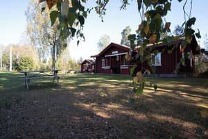 thumbnail: Front of property