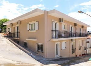 thumbnail: Exterior