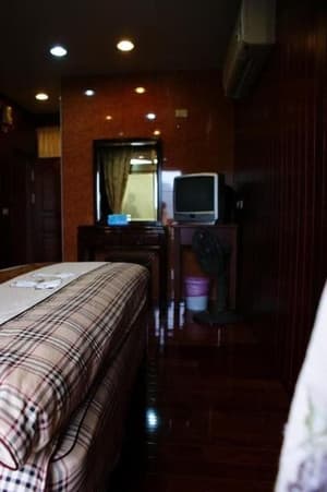 thumbnail: Room