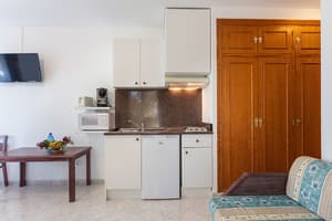 thumbnail: Private kitchenette