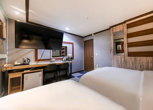 thumbnail: Room
