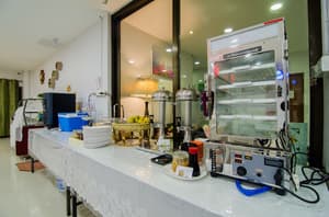 thumbnail: Breakfast area