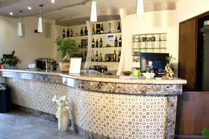 thumbnail: Bar (on property)