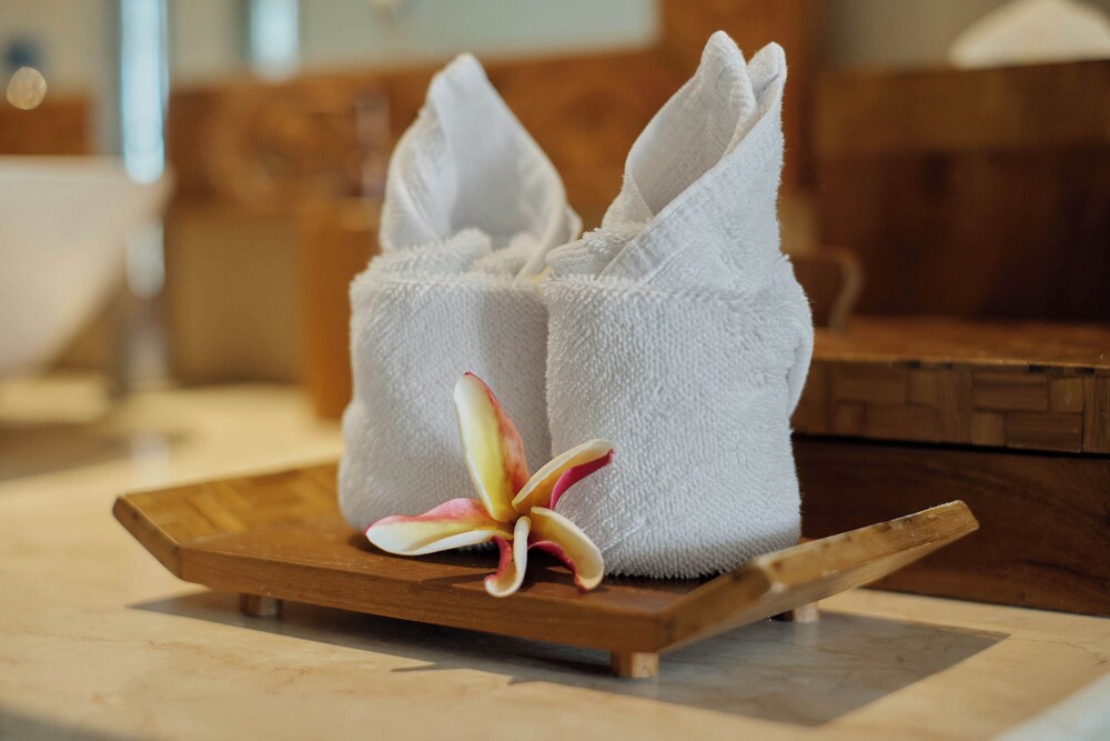 Bathroom amenities