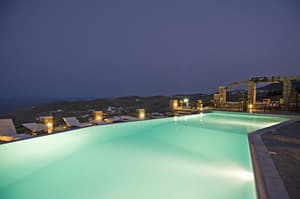 thumbnail: Infinity pool