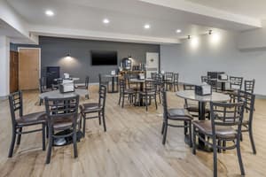thumbnail: Breakfast area