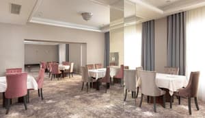 thumbnail: Restaurant