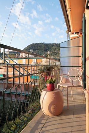 thumbnail: Balcony view