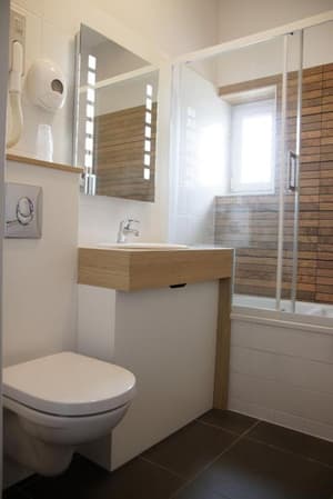 thumbnail: Bathroom