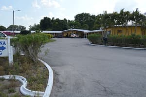 thumbnail: Front of property