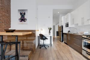 thumbnail: In-room dining