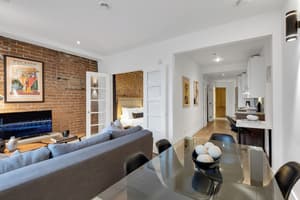 thumbnail: In-room dining