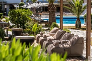 thumbnail: Sundeck