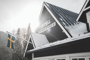 thumbnail: Exterior detail