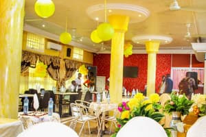 thumbnail: Restaurant