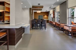 thumbnail: Bar (on property)