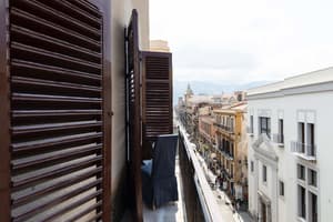 thumbnail: Balcony